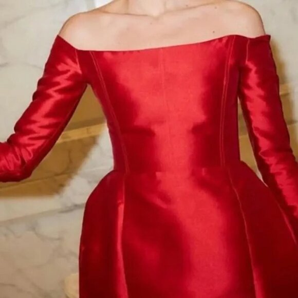 Sexy & Classy Red Dress Size Medium New - Picture 2 of 11